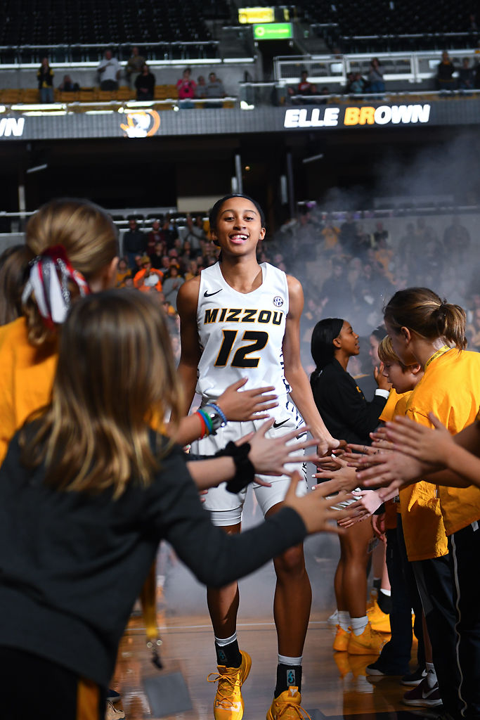 Missouri junior Elle Brown walks